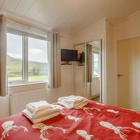 2 Bed In Portree 87578 Villa Exterior photo